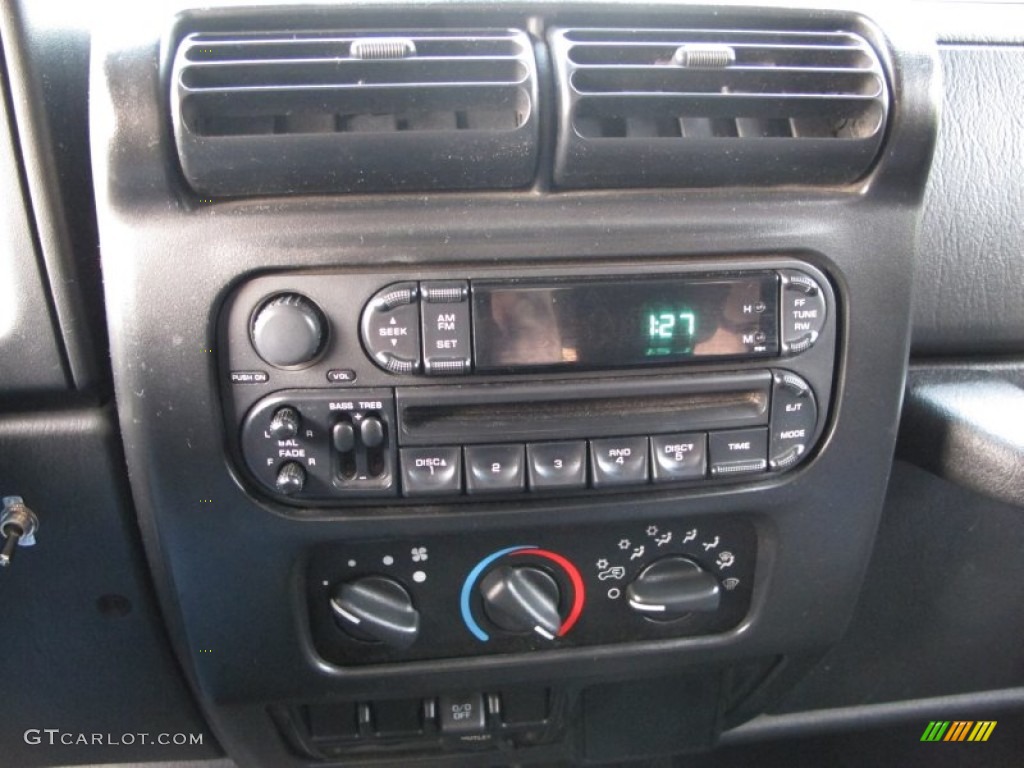 2004 Wrangler Unlimited 4x4 - Patriot Blue Pearl / Dark Slate Gray photo #21