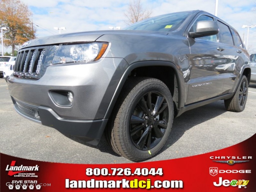 2013 Grand Cherokee Altitude - Mineral Gray Metallic / Dark Graystone/Medium Graystone photo #1