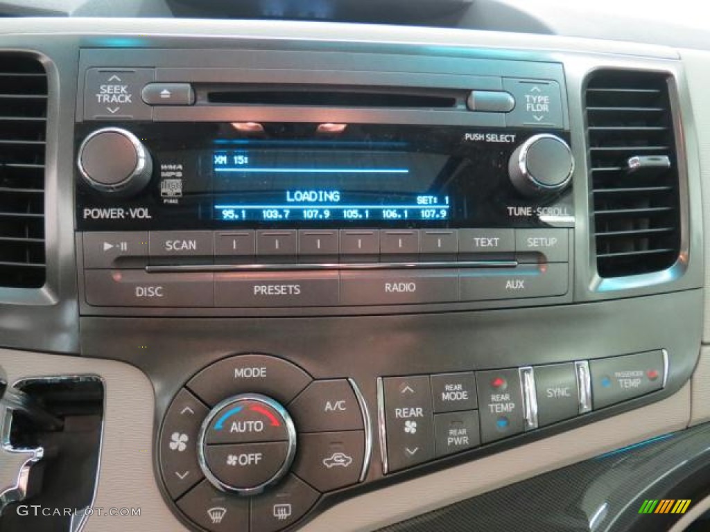 2013 Toyota Sienna SE Controls Photo #74193799