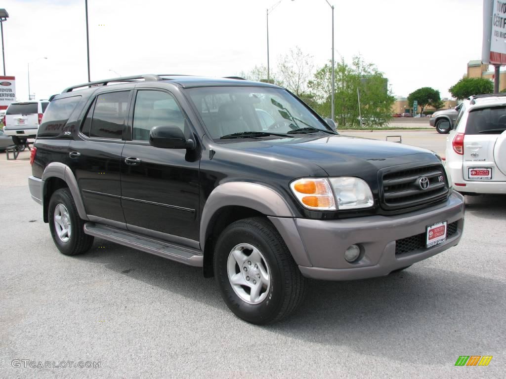 2002 Sequoia SR5 - Black / Charcoal photo #4