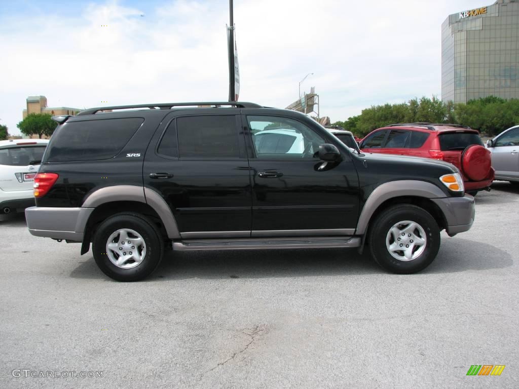 2002 Sequoia SR5 - Black / Charcoal photo #5