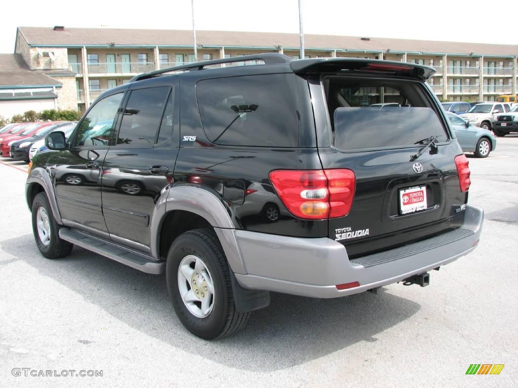 2002 Sequoia SR5 - Black / Charcoal photo #8