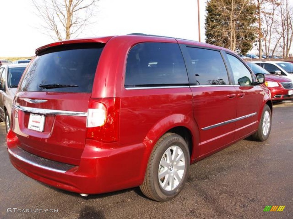2013 Town & Country Touring - Deep Cherry Red Crystal Pearl / Black/Light Graystone photo #3