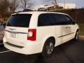 2013 Stone White Chrysler Town & Country Touring - L  photo #3