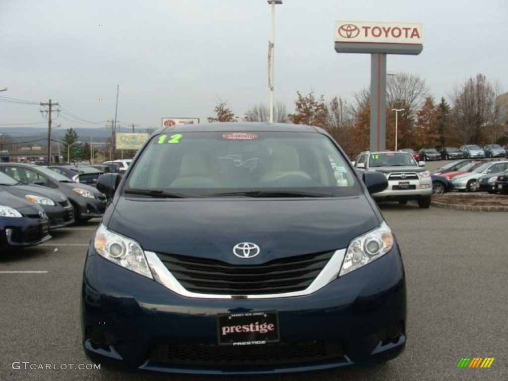 2012 Sienna LE - South Pacific Pearl / Bisque photo #2