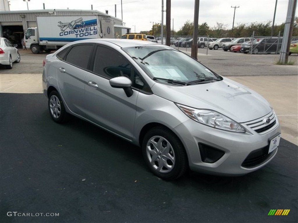 2013 Fiesta S Sedan - Ingot Silver / Charcoal Black/Light Stone photo #10