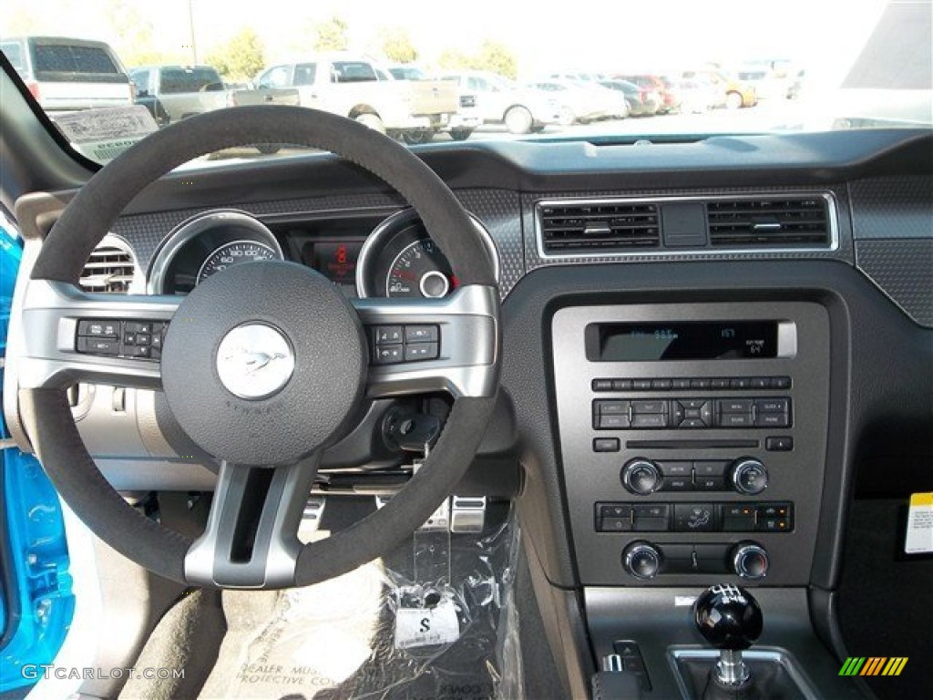 2013 Ford Mustang Boss 302 Charcoal Black/Recaro Sport Seats Dashboard Photo #74200537