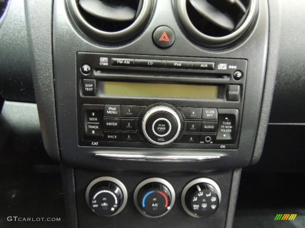 2011 Rogue S AWD - Gotham Gray Metallic / Black photo #17