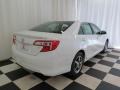 Super White - Camry LE Photo No. 17
