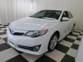 Super White - Camry SE Photo No. 3