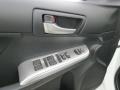 Super White - Camry SE Photo No. 9