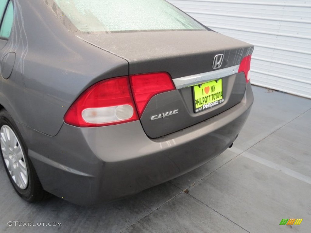2011 Civic DX-VP Sedan - Polished Metal Metallic / Gray photo #18