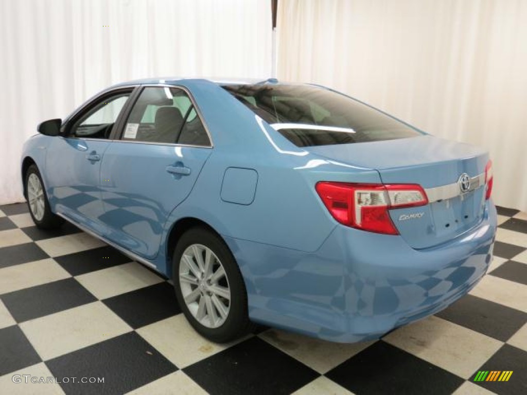 2012 Camry Hybrid XLE - Clearwater Blue Metallic / Light Gray photo #20
