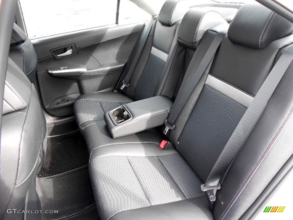 2012 Toyota Camry SE Rear Seat Photo #74205886
