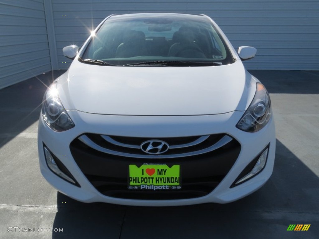 2013 Elantra GT - Monaco White / Beige photo #7