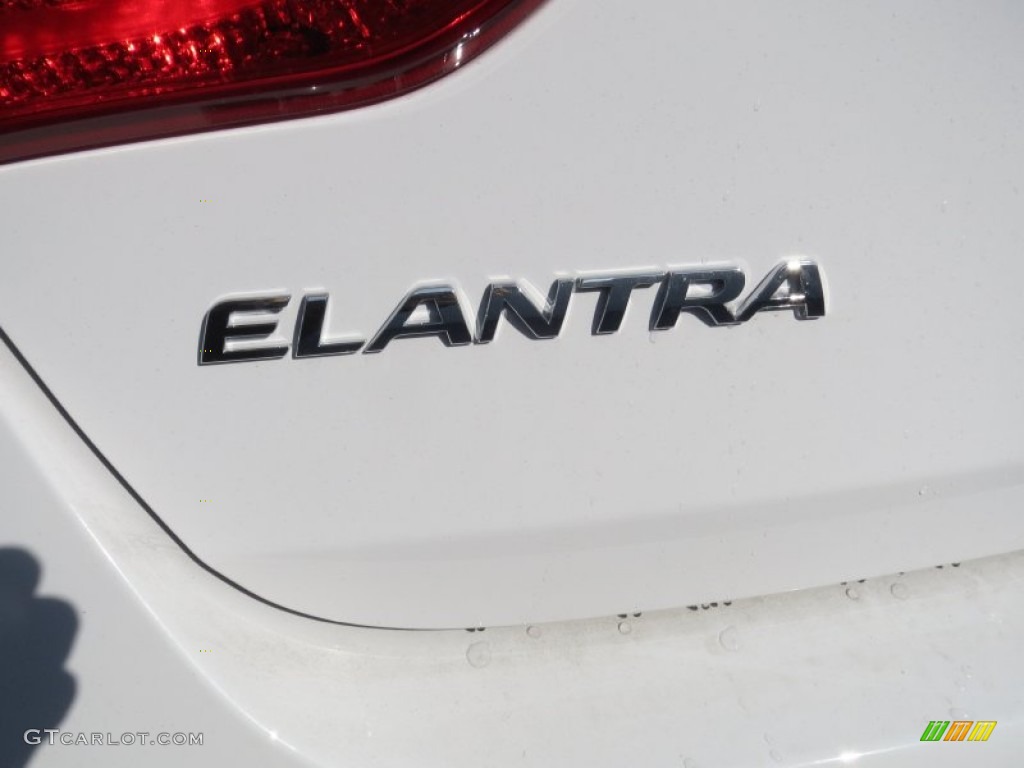 2013 Elantra GT - Monaco White / Beige photo #13