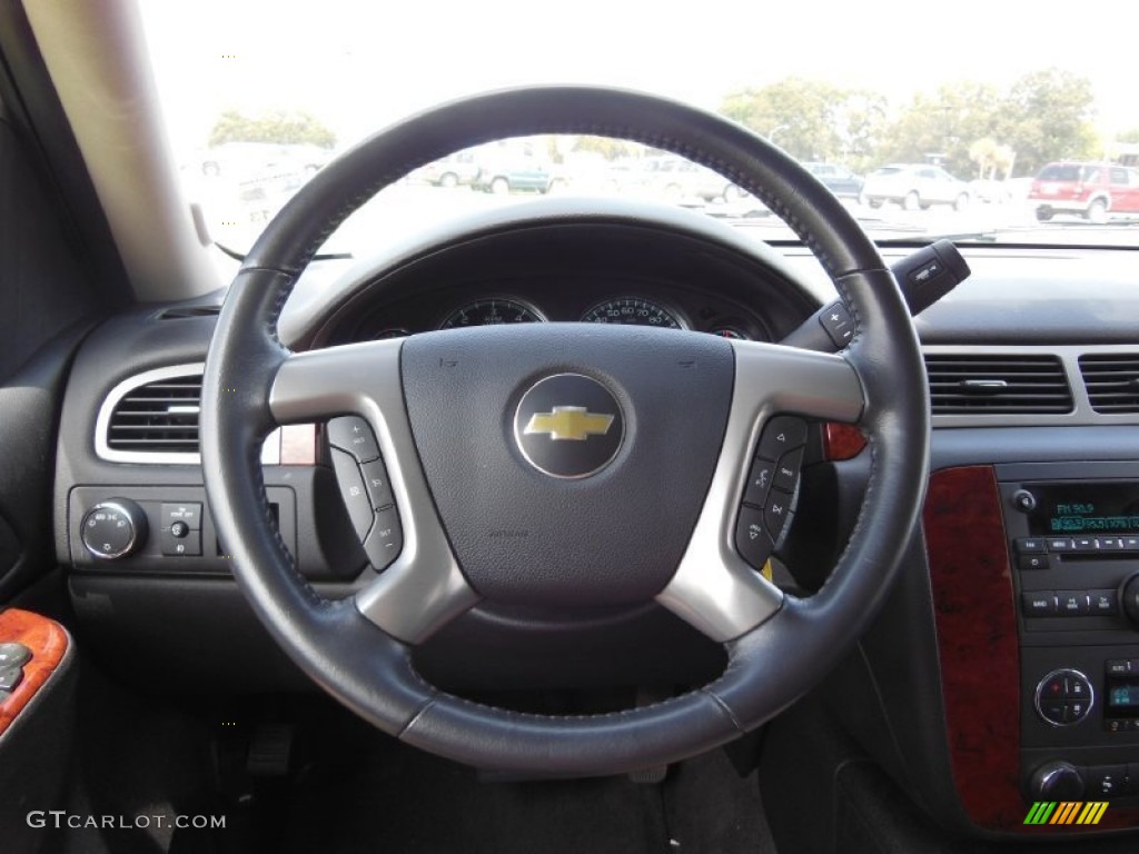 2011 Suburban LT - Summit White / Ebony photo #17