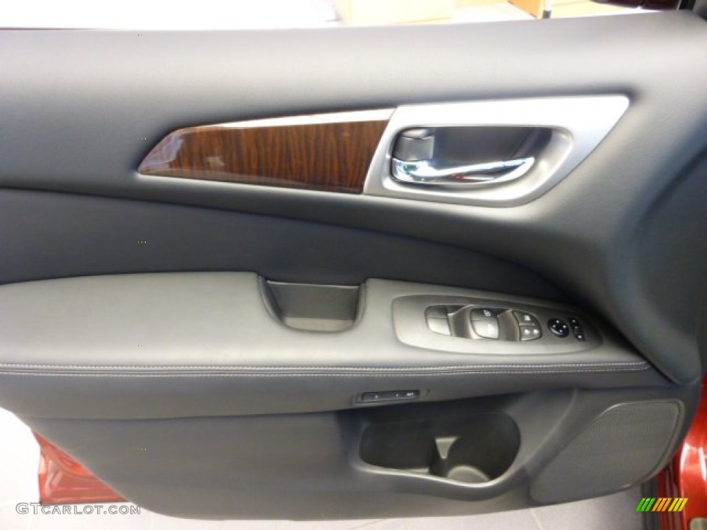 2013 Nissan Pathfinder SL 4x4 Door Panel Photos