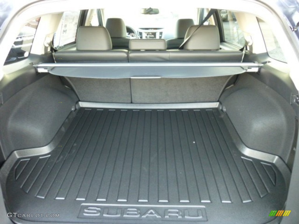 2013 Subaru Outback 2.5i Limited Trunk Photo #74212747