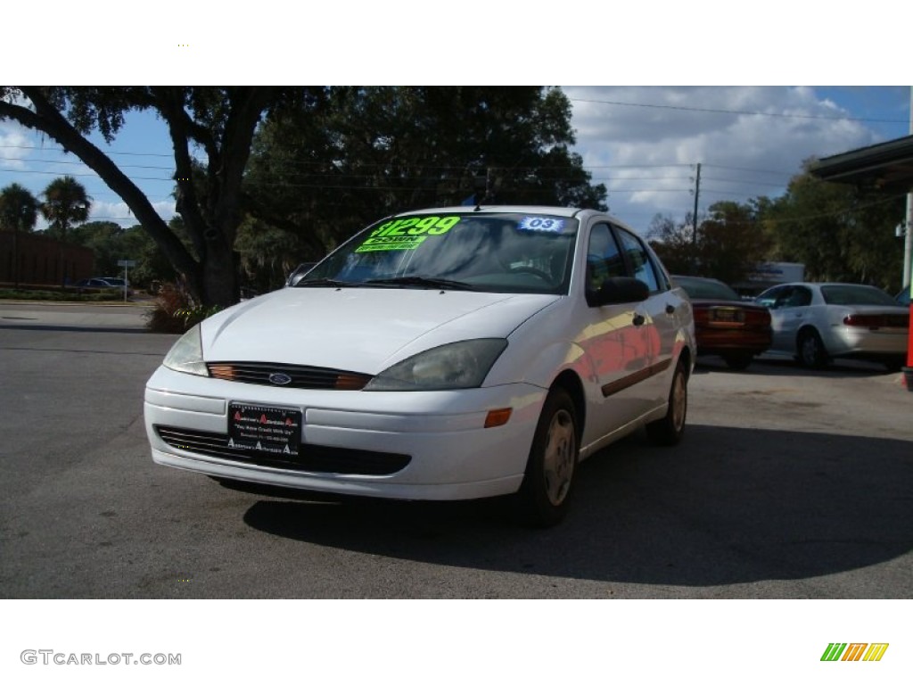 2003 Focus LX Sedan - Cloud 9 White / Medium Graphite photo #7