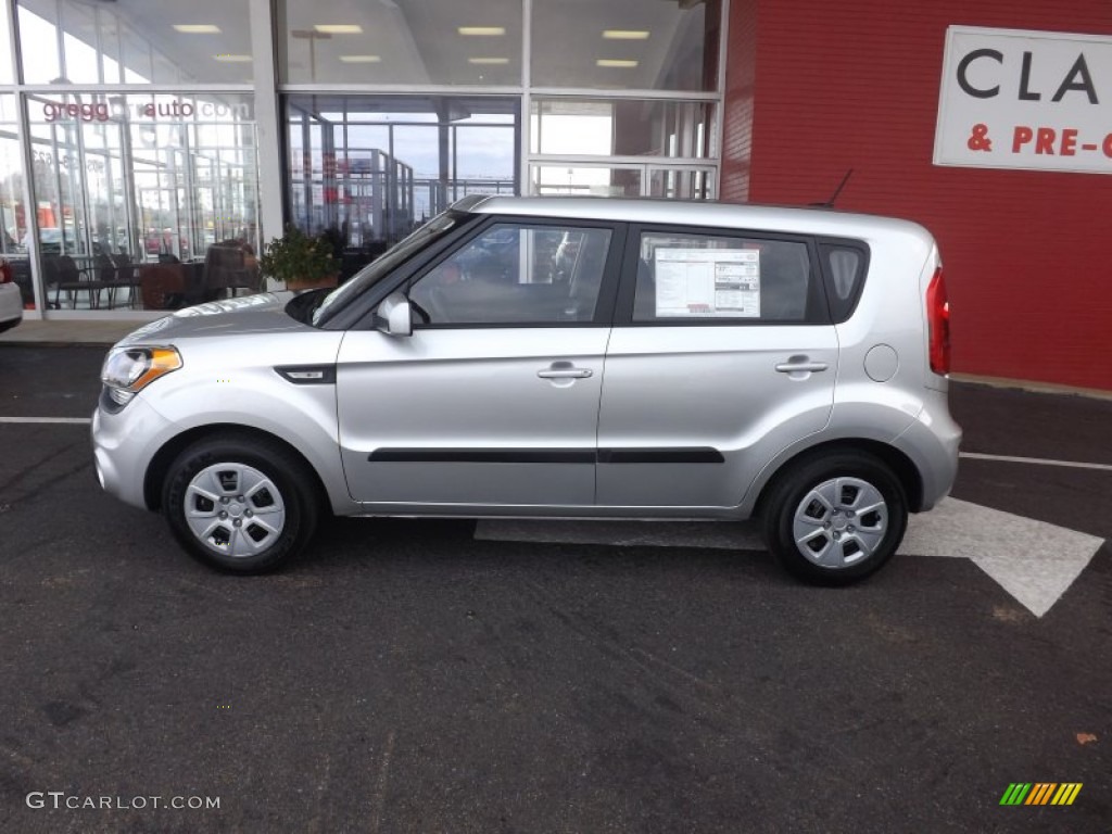 Bright Silver 2013 Kia Soul 1.6 Exterior Photo #74216461