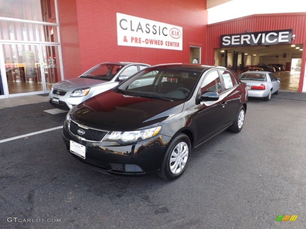 Ebony Black Kia Forte