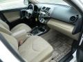 Super White - RAV4 I4 Photo No. 16