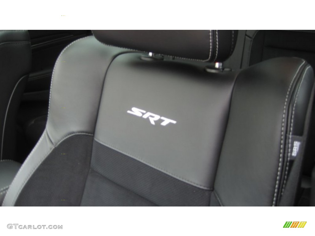 2012 Jeep Grand Cherokee SRT8 4x4 Marks and Logos Photo #74220116