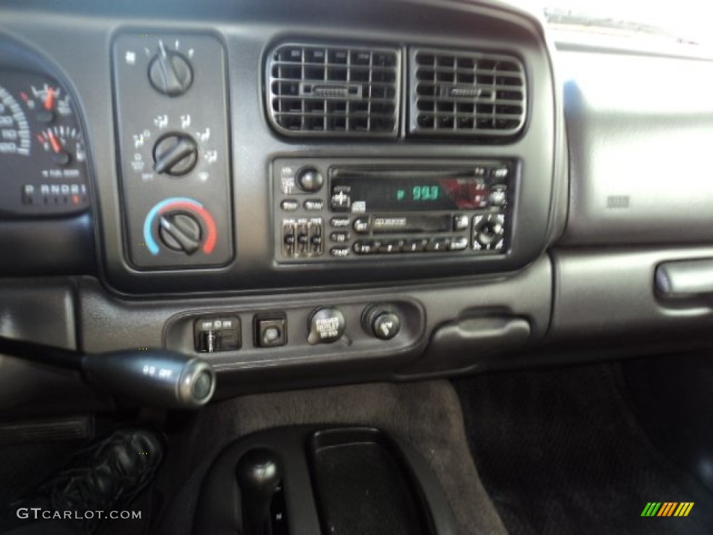 2000 Dodge Durango R/T 4x4 Controls Photo #74220865