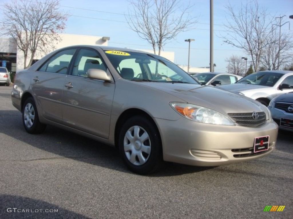 2003 Camry LE - Desert Sand Mica / Taupe photo #1