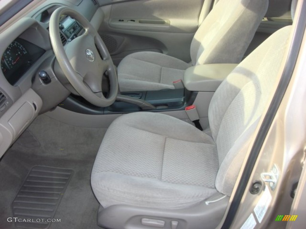 2003 Camry LE - Desert Sand Mica / Taupe photo #8