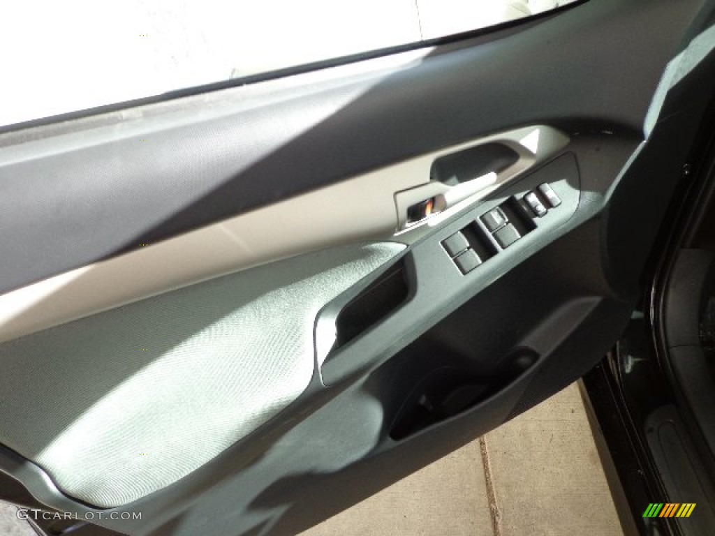 2013 Matrix S AWD - Black Sand Pearl / Ash photo #16