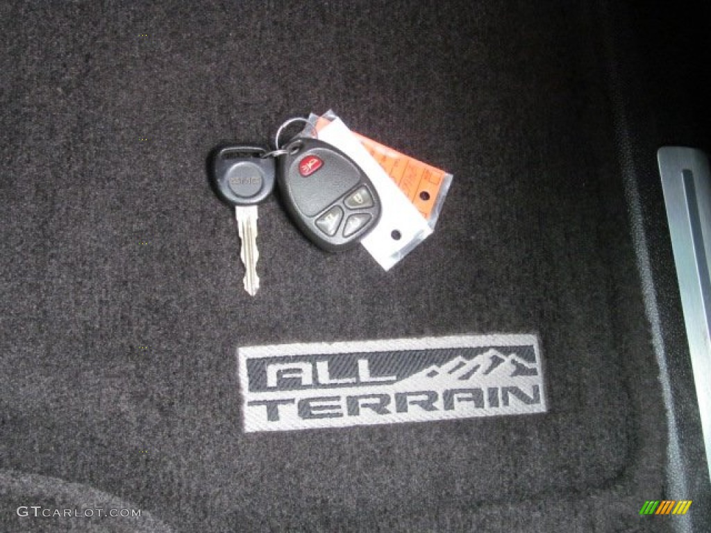 2008 GMC Sierra 1500 SLT Crew Cab 4x4 Keys Photos