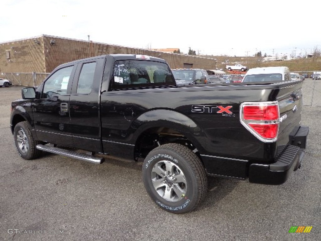 2013 F150 STX SuperCab 4x4 - Tuxedo Black Metallic / Steel Gray photo #4