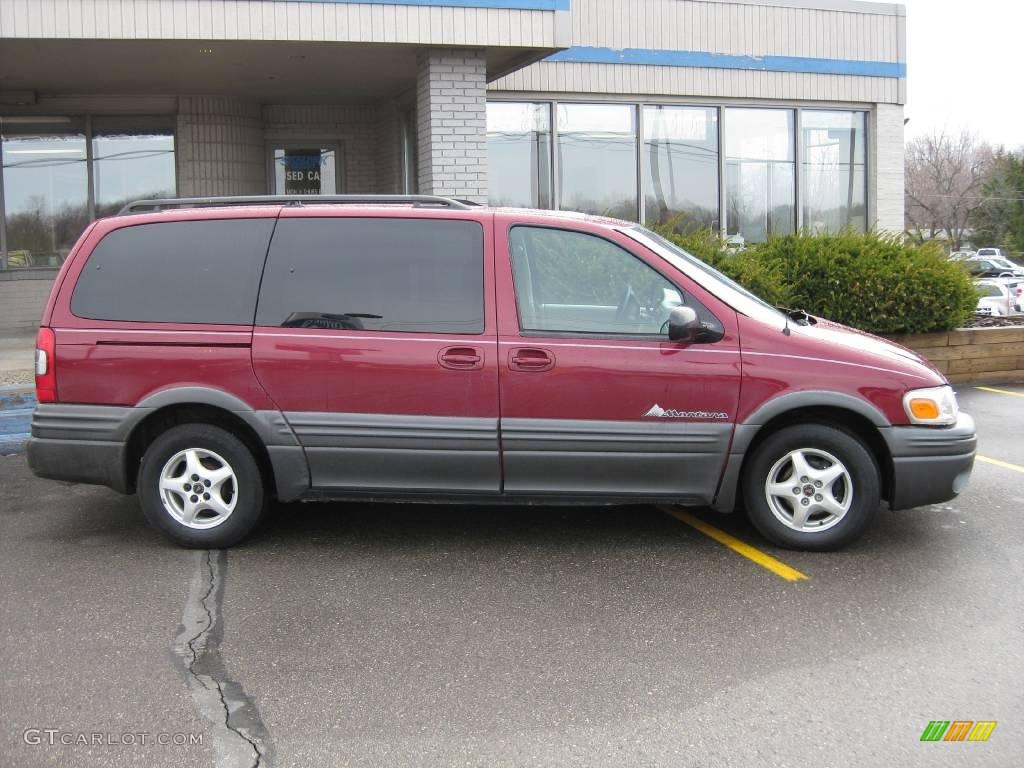 2005 Montana  - Sport Red Metallic / Gray photo #4