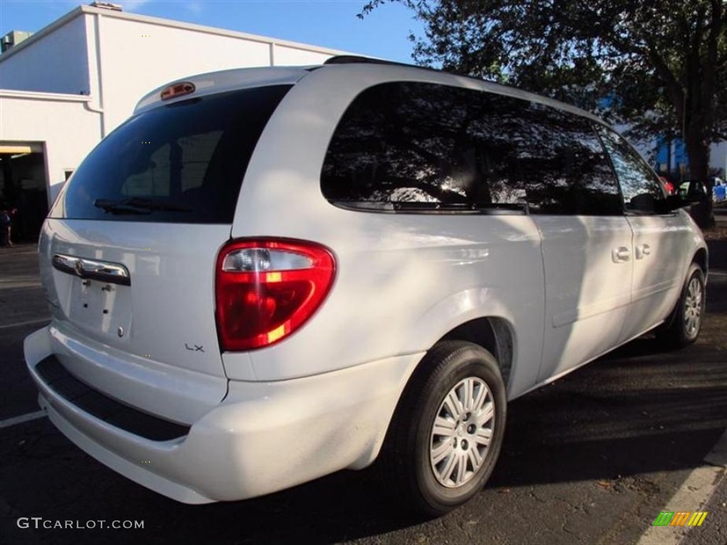 2007 Town & Country LX - Stone White / Medium Slate Gray photo #3