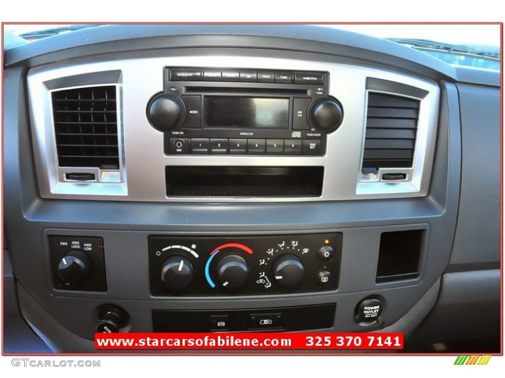 2007 Ram 2500 Lone Star Edition Quad Cab 4x4 - Bright White / Medium Slate Gray photo #32