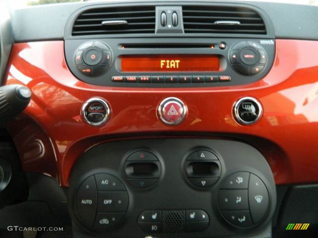 2013 Fiat 500 Turbo Controls Photo #74236343