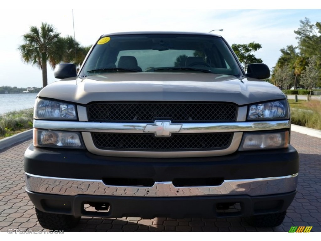 2004 Silverado 2500HD LT Extended Cab 4x4 - Sandstone Metallic / Tan photo #11