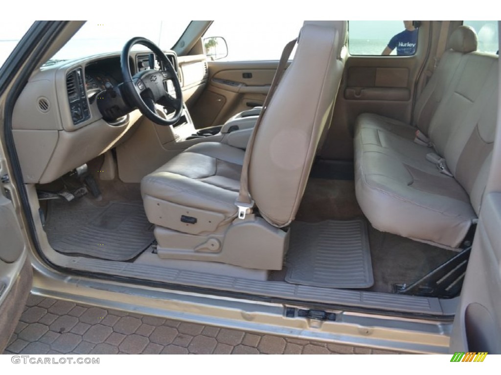 Tan Interior 2004 Chevrolet Silverado 2500HD LT Extended Cab 4x4 Photo #74236531