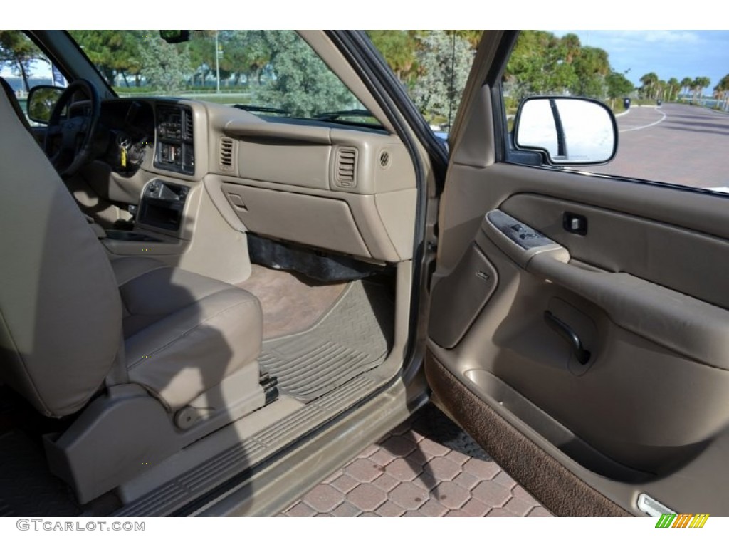 2004 Silverado 2500HD LT Extended Cab 4x4 - Sandstone Metallic / Tan photo #26