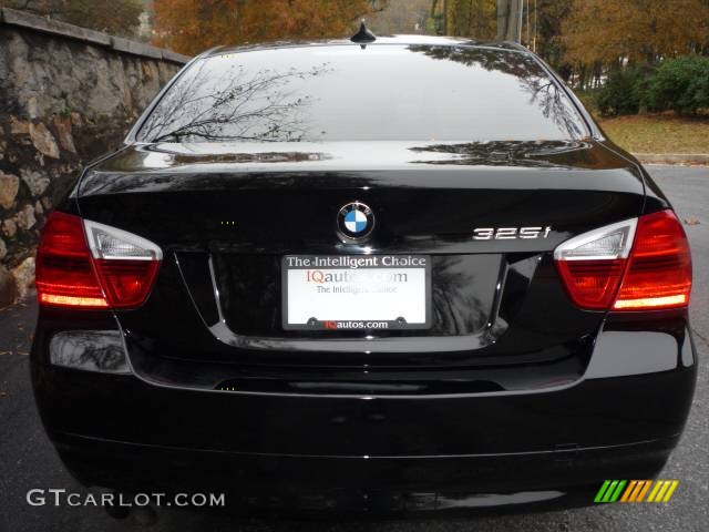 2006 3 Series 325i Sedan - Jet Black / Beige photo #16