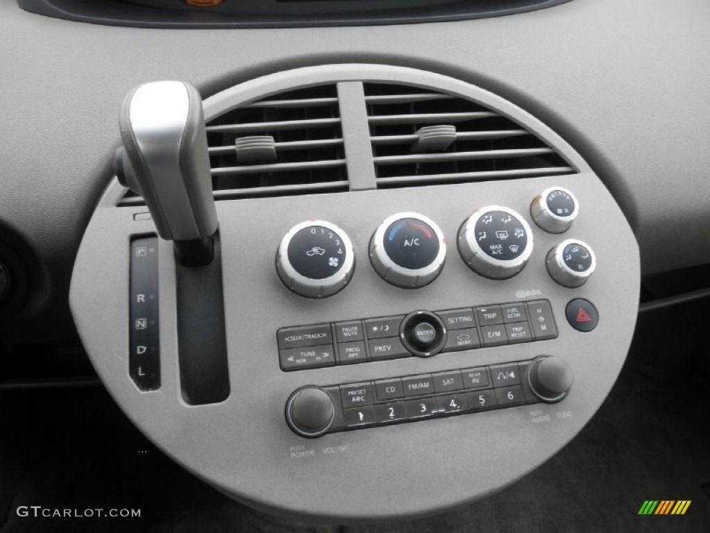 2004 Quest 3.5 S - Coral Sand Metallic / Gray photo #7