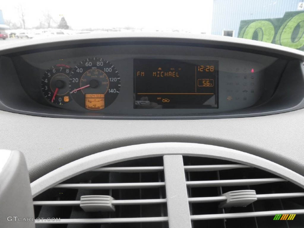 2004 Quest 3.5 S - Coral Sand Metallic / Gray photo #8