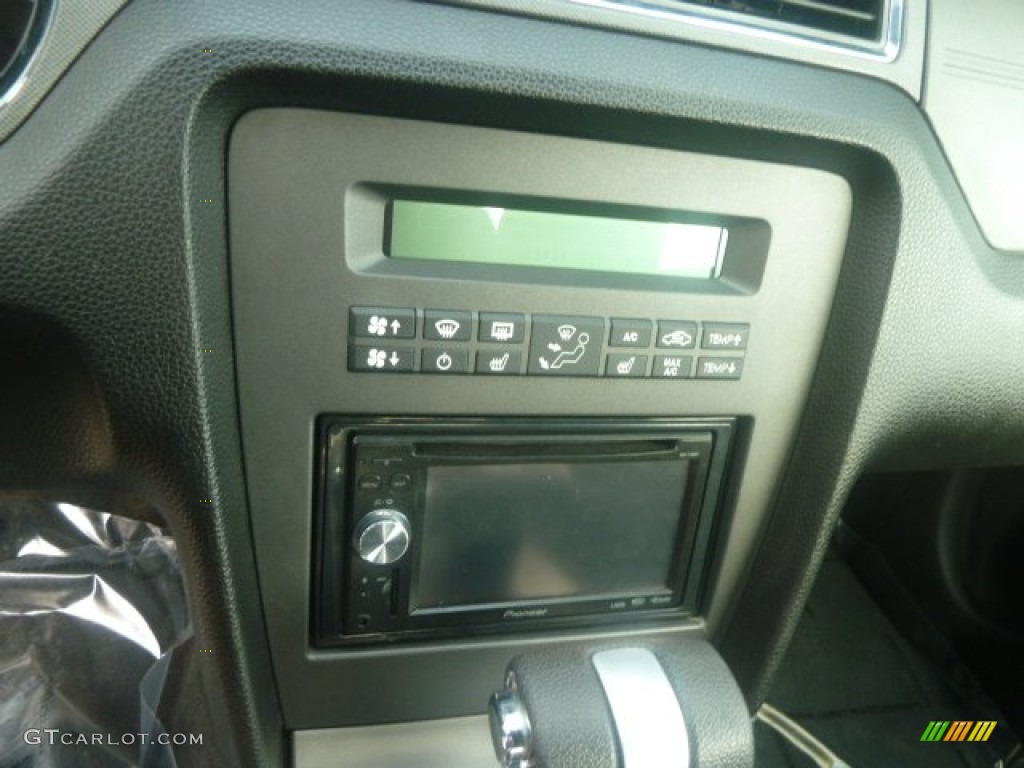 2011 Mustang GT Convertible - Ebony Black / Charcoal Black photo #18