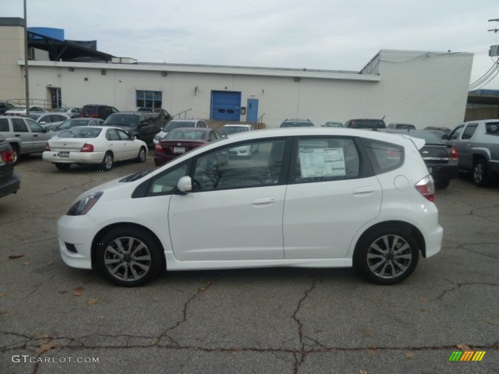 Taffeta White Honda Fit