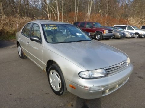1995 Nissan altima specifications