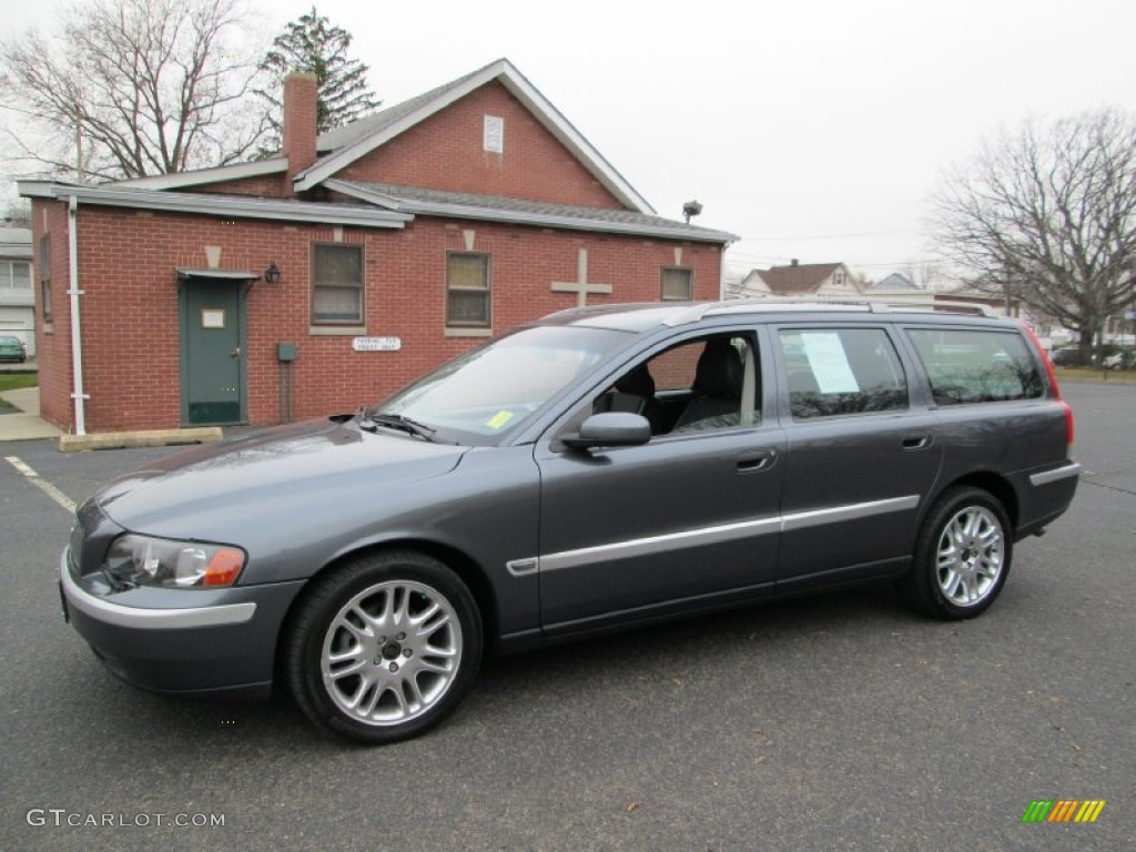 2004 V70 2.5T - Titanium Gray Metallic / Graphite photo #3