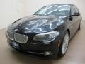 Black Sapphire Metallic - 5 Series 550i xDrive Sedan Photo No. 3