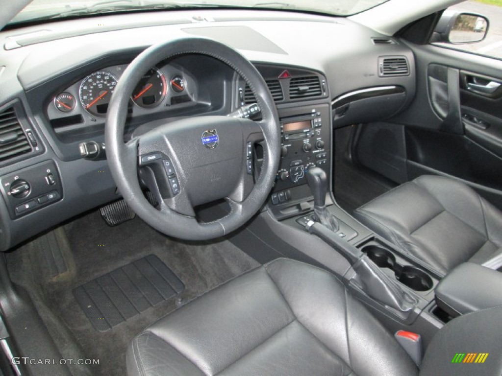 Graphite Interior 2004 Volvo V70 2.5T Photo #74242145